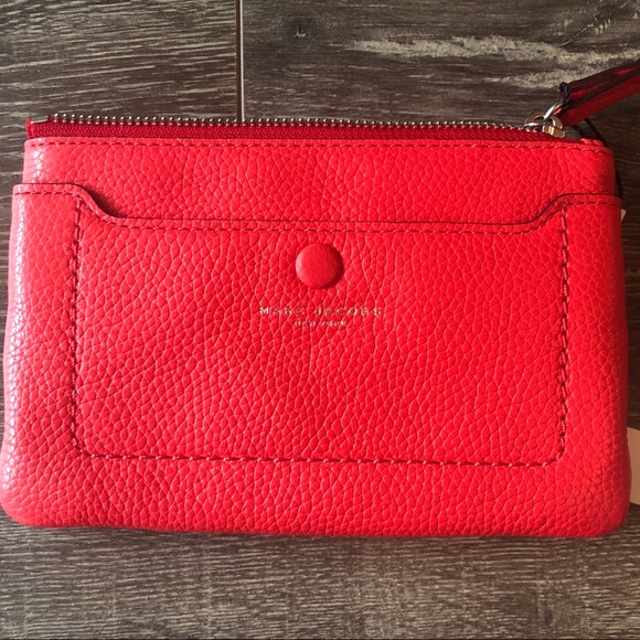 Marc Jacobs Empire City Leather Wristlet NWT - Picture 2 of 8